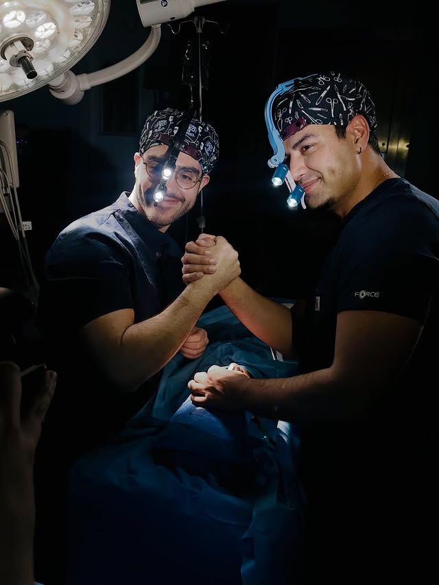 Op. Dr. Murat Şentürk - Estetik Cerrahi & KBB Uzmanı